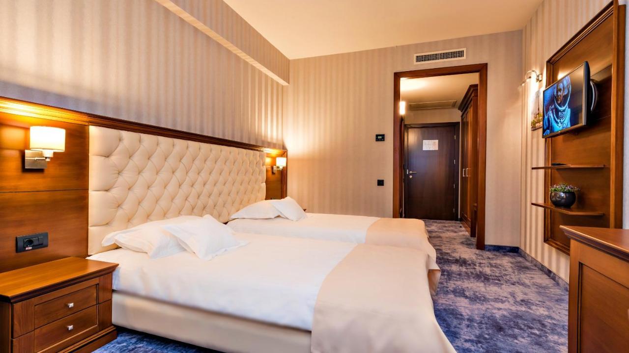 Hotel Briliant