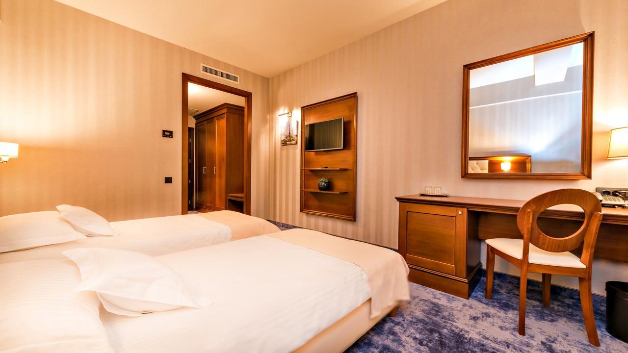 Hotel Briliant 4*